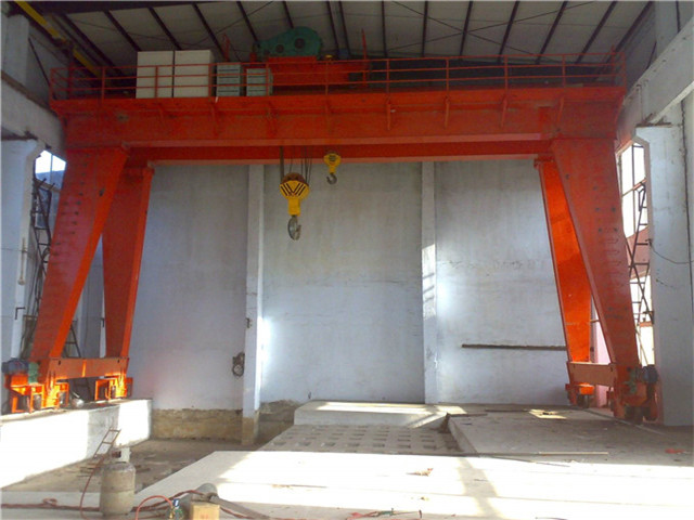 Sell gantry crane 32t in China