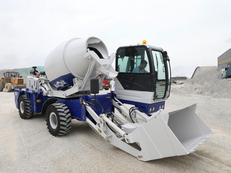 AS-2.6 self-loading mobile concrete mixer