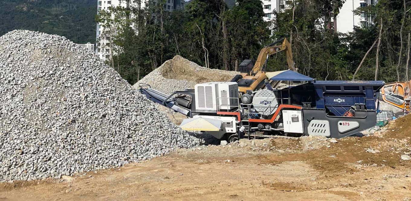 Mobile Crushing Plant Working on-site